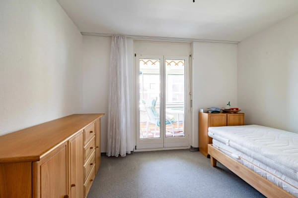 Immobilie in Wetzikon Zh - GrosszÃ¼gige 4.5-Zimmer-Wohnung - ruhig, hell und mit Blick ins GrÃ¼ne. - Bild 18