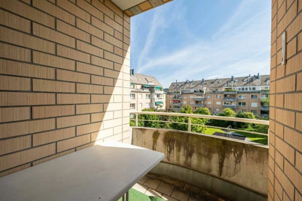 Immobilie in Wetzikon Zh - GrosszÃ¼gige 4.5-Zimmer-Wohnung - ruhig, hell und mit Blick ins GrÃ¼ne. - Bild 20