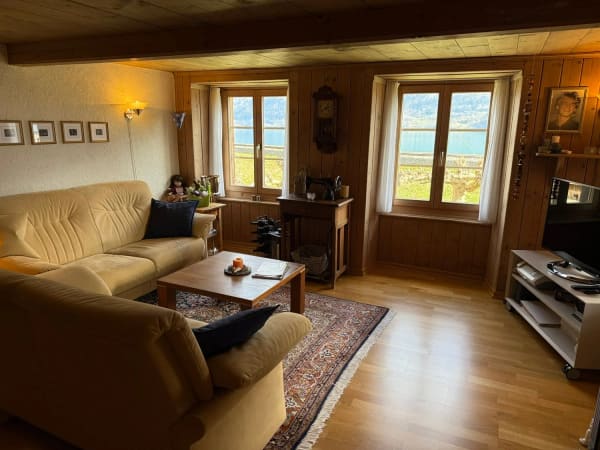 Immobilie in Niederried B. Interlaken - Einzigartiges Zuhause mit Seesicht & Charme - Wohnen, wo andere Ferien machen - Bild 10