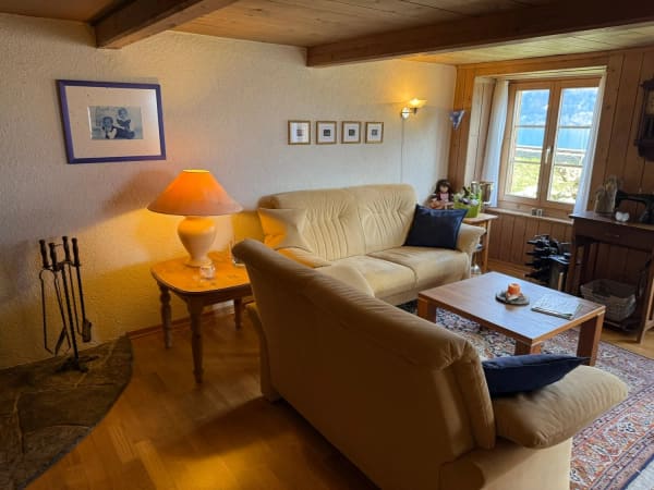 Immobilie in Niederried B. Interlaken - Einzigartiges Zuhause mit Seesicht & Charme - Wohnen, wo andere Ferien machen - Bild 9