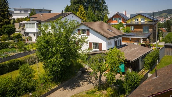 Immobilie in Wilen - BAULANDPARZELLE MIT 6-ZIMMER-EINFAMILIENHAUS AN SONNIGER WOHNLAGE - Bild 1