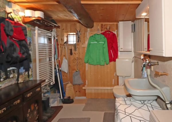 Immobilie in Elm - Freistehendes Ferienhaus an ruhiger und sonniger Lage in Elm, Gemeinde Glarus SÃ¼d - Bild 13
