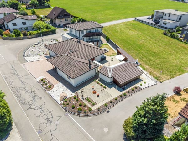 Immobilie in Rothrist - Parzelle mit 2 Einfamilienhäusern - Lindenweg 6 / Mätteliweg 26 - Bild 1