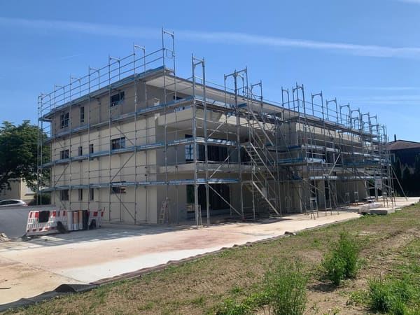 Immobilie in Deitingen - 4.5 Z.-Wohnung OG, 125m2 Netto Wohnfläche, 23.5m2 gedeckter Sitzplatz - Bild 0