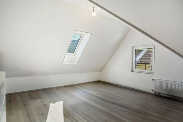 Immobilie in Sonvilier - Sonvilier, maison de 5.5 piÃ¨ces rÃ©novÃ©e avec une surface louÃ©e - Bild 10