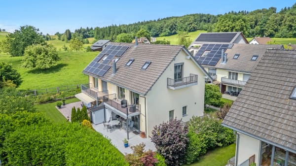 Immobilie in Hirzel - Familienfreundliches Zuhause mit sonnigem Garten - Bild 0