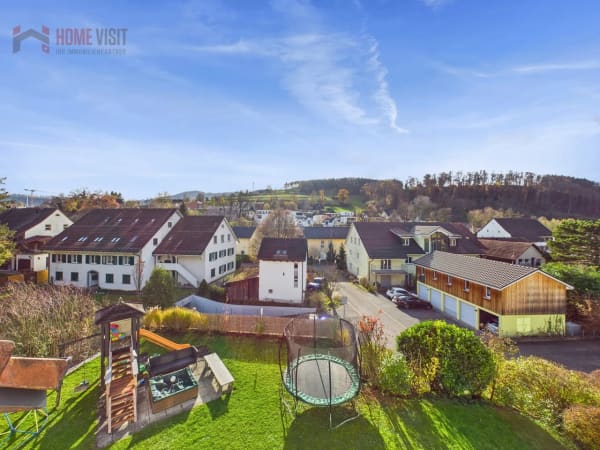 Immobilie in Ueken - Wohnen mit Weitblick-Maisonette mit Galerie u. grosszÃ¼gigem RaumgefÃ¼hl - Bild 2