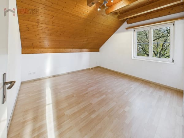 Immobilie in Ueken - Wohnen mit Weitblick-Maisonette mit Galerie u. grosszÃ¼gigem RaumgefÃ¼hl - Bild 4