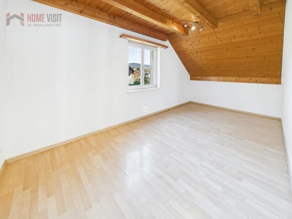 Immobilie in Ueken - Wohnen mit Weitblick-Maisonette mit Galerie u. grosszÃ¼gigem RaumgefÃ¼hl - Bild 6