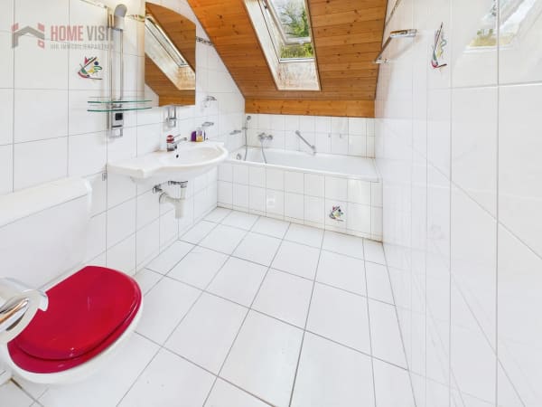 Immobilie in Ueken - Wohnen mit Weitblick-Maisonette mit Galerie u. grosszÃ¼gigem RaumgefÃ¼hl - Bild 8
