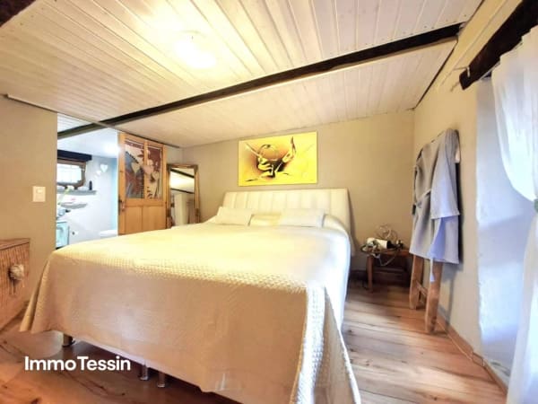 Immobilie in Claro - Gemütliches Tessiner Haus komplett renoviert an ruhiger Lage mit schönem Weitblick, Terrasse und Balkon - Bild 7