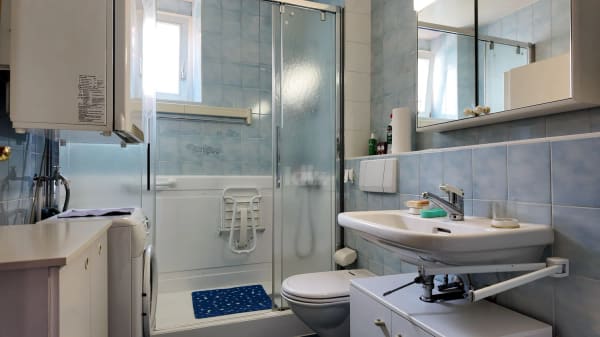 Immobilie in Neuchâtel - Charmant appartement avec balcon et vue sur le lac - Bild 8