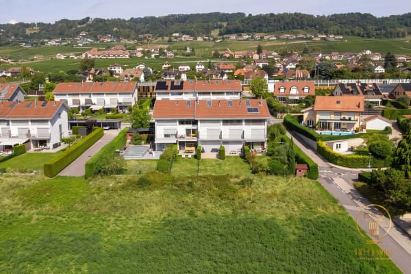 Immobilie in Mont-sur-rolle - MONT-SUR-ROLLE - Maison contiguë avec vue sur le lac - Bild 0