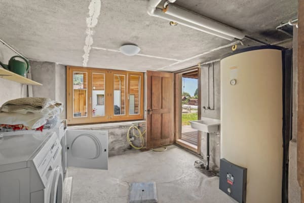 Immobilie in Brienzwiler - Bauernhaus / Ferienhaus mit separaten Doppelgaragen - Bild 11