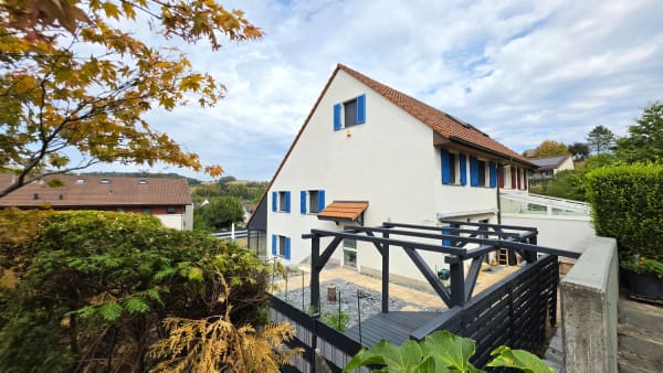 Immobilie in Diegten - 7.5-Zimmer-Doppeleinfamilienhaus mit Garten in Diegten kaufen - Bild 0