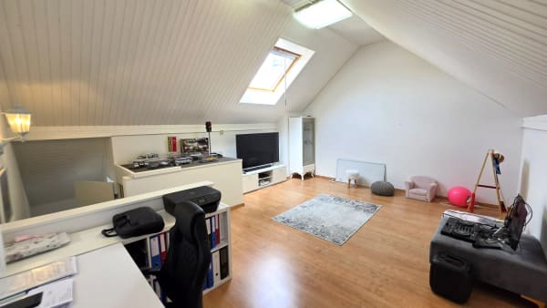Immobilie in Diegten - 7.5-Zimmer-Doppeleinfamilienhaus mit Garten in Diegten kaufen - Bild 9