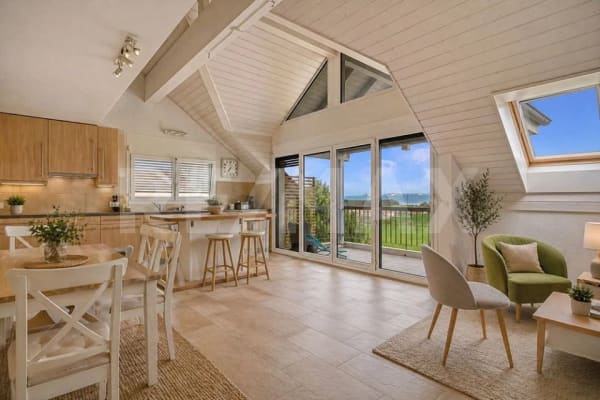 Immobilie in Essertines-sur-rolle - Duplex dernier étage | Plafond cathédral, vue 180 Alpes & campagne  Région Rolle/Nyon - Bild 1
