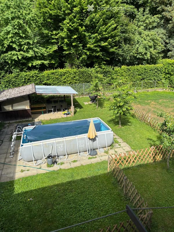 Immobilie in Tecknau - GrosszÃ¼giges Bauernhaus mit 2 Wohnungen, Stall & Scheune in der Wohn-/Gewerbezone - Bild 3