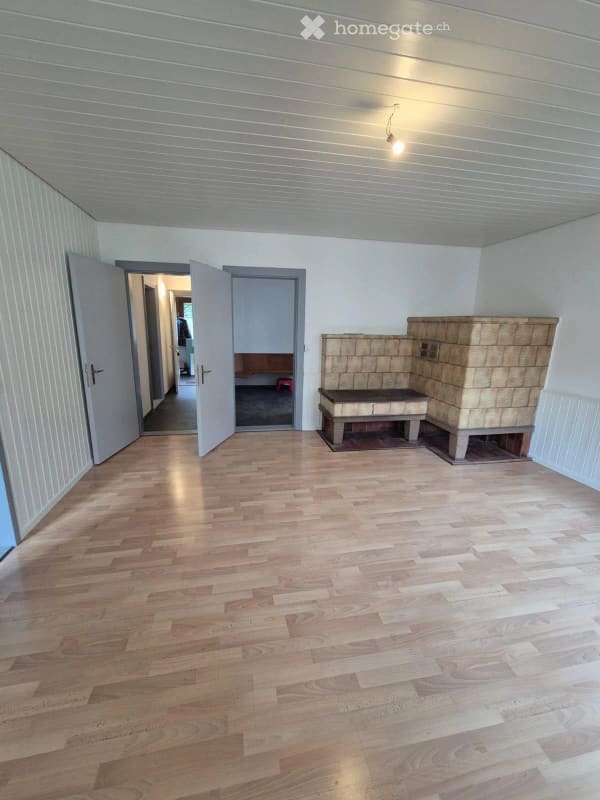 Immobilie in Tecknau - GrosszÃ¼giges Bauernhaus mit 2 Wohnungen, Stall & Scheune in der Wohn-/Gewerbezone - Bild 6