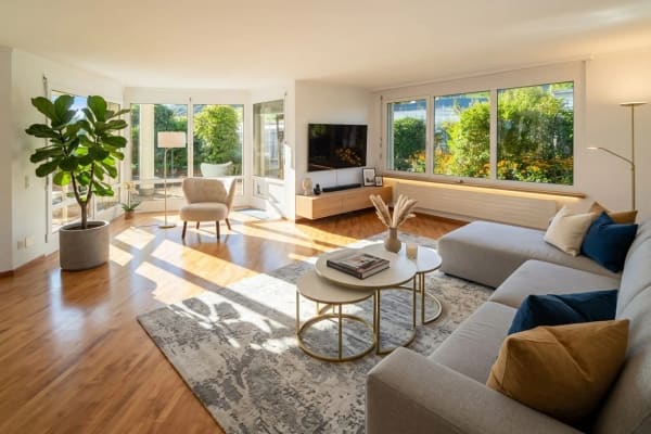 Immobilie in Samstagern - 5.5 Zimmer Attikawohnung mit 550 mÂ² Gartenterrasse, ein Traum.... - Bild 1