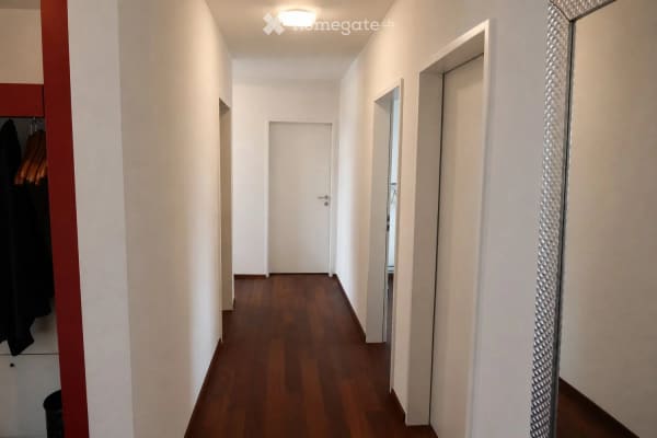 Immobilie in Glattbrugg - Exklusive 4.5-Zi.-Attika | 66 m² Wohnbereich | 25 m² Terrasse | 2 TG-Plätze - Bild 4