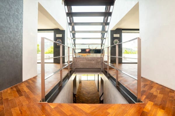 Immobilie in Dättlikon - Elegante 10-Zimmer Villa mit aussergewöhnlicher Architektur - Bild 22