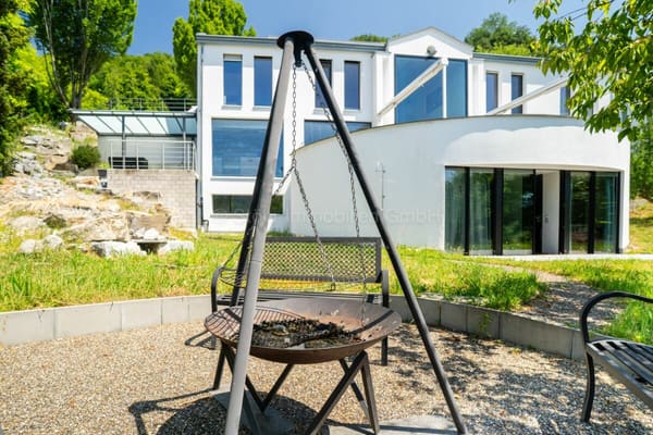 Immobilie in Dättlikon - Elegante 10-Zimmer Villa mit aussergewöhnlicher Architektur - Bild 44