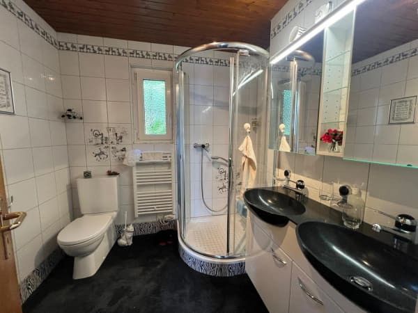 Immobilie in Tschingel Ob Gunten - Zweifamilienhaus in Tschingel / Sigriswil - Wohnen mit Aussicht - Bild 10