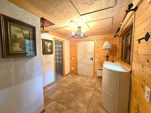 Immobilie in Mesocco - SchÃ¶nes Doppelchalet mit GrundstÃ¼ck in der NÃ¤he von San Bernardino - Bild 26