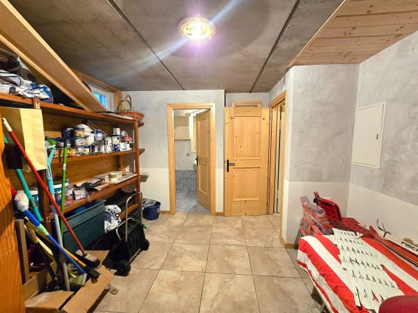 Immobilie in Mesocco - SchÃ¶nes Doppelchalet mit GrundstÃ¼ck in der NÃ¤he von San Bernardino - Bild 37