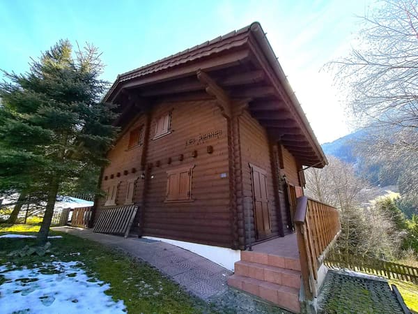 Immobilie in Mesocco - SchÃ¶nes Doppelchalet mit GrundstÃ¼ck in der NÃ¤he von San Bernardino - Bild 4