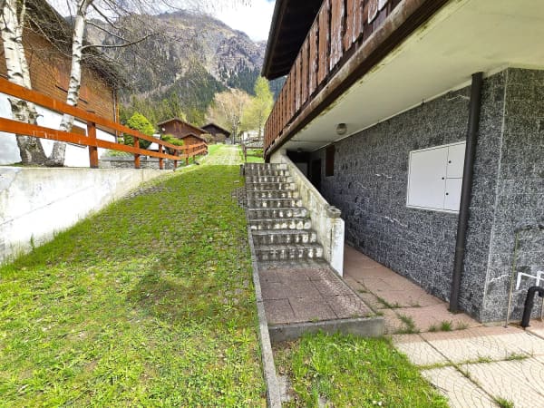 Immobilie in Mesocco - SchÃ¶nes Doppelchalet mit GrundstÃ¼ck in der NÃ¤he von San Bernardino - Bild 46