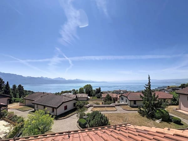 Immobilie in La Croix - Attique de 135 m2 avec vue imprenable sur le bassin lémanique - Bild 0