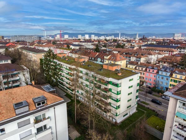 Immobilie in Basel - Stilvoll wohnen oder clever investieren: Renovierte 2.5-Zimmer-Wohnung mit Balkon - Bild 12