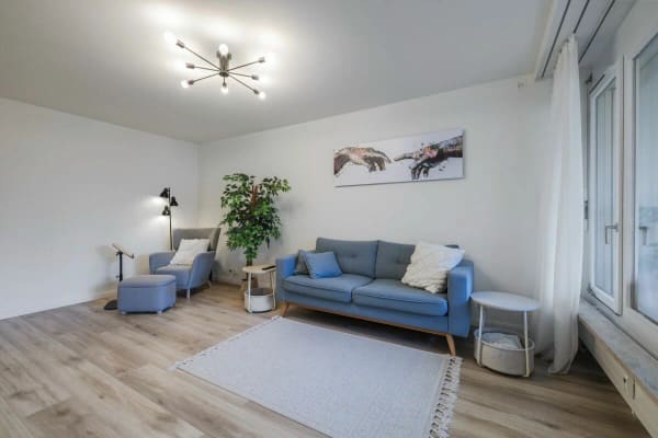 Immobilie in Basel - Stilvoll wohnen oder clever investieren: Renovierte 2.5-Zimmer-Wohnung mit Balkon - Bild 3