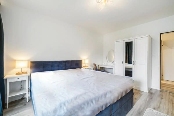 Immobilie in Basel - Stilvoll wohnen oder clever investieren: Renovierte 2.5-Zimmer-Wohnung mit Balkon - Bild 6