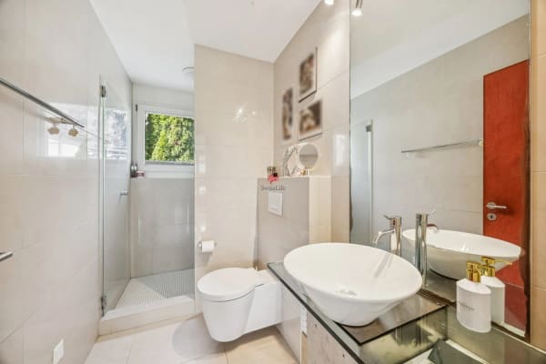 Immobilie in Riedern - Wohntraum mit Pool und Bergsicht - Bild 5