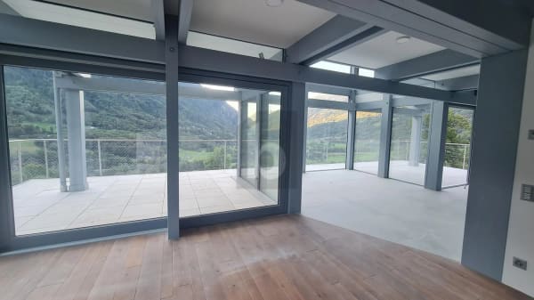 Immobilie in Ponto Valentino - SPAZIOSA ED ELEGANTE CON VISTA MOZZAFIATO - Bild 4