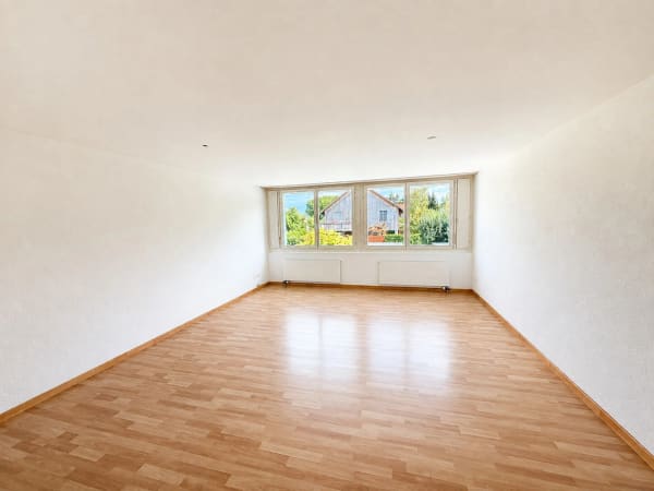 Immobilie in Fällanden - Viel Raum fÃ¼r die Familie, naturnah und mit Weitblick auf den Greifens - Bild 9