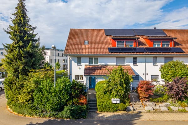 Immobilie in Würenlos - Charmantes Eckreihenfamilienhaus mit Garten in WÃ¼renlos - Bild 1