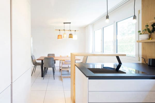 Immobilie in Safenwil - Moderne Familienwohnung mit traumhafter Gartenoase - Bild 3
