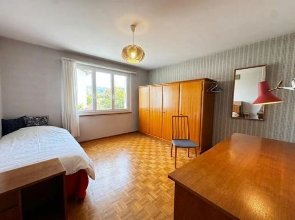 Immobilie in Hilterfingen - Charmantes Einfamilienhaus am Bach mit Wintergarten und Garage - Bild 3