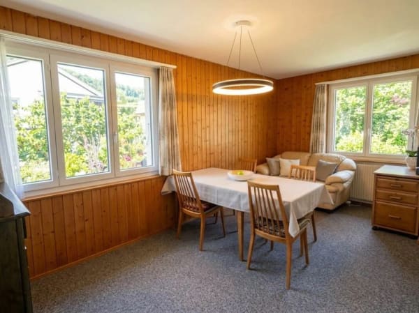 Immobilie in Hilterfingen - Charmantes Einfamilienhaus am Bach mit Wintergarten und Garage - Bild 6