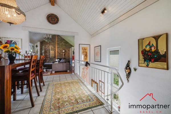 Immobilie in Duggingen - Charmante 3.5 (4.5)-Zimmer-Dachwohnung mit Balkon und schöner Aussicht in Duggingen - Bild 10