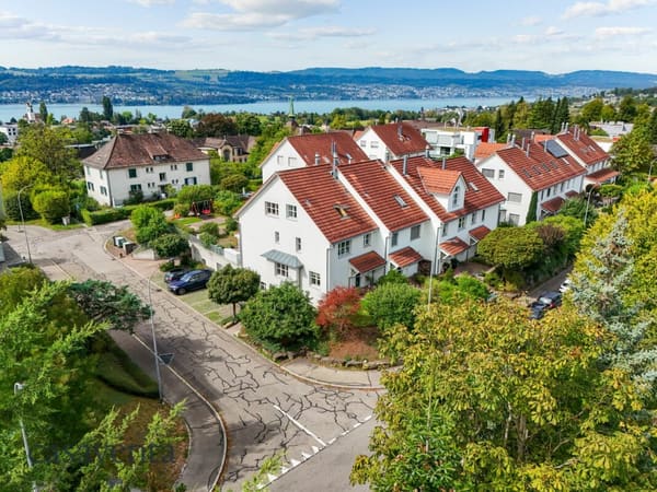 Immobilie in Uetikon Am See - Grosszügiges Eckhaus mit viel Raum für die ganze Familie - Bild 24