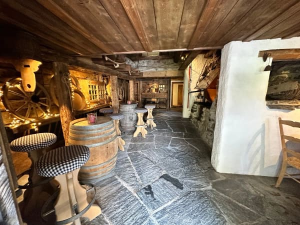 Immobilie in Gündlischwand - Diverse Nebengebäude Hotel mit 8 Zimmern, Garagen, Chalet, alte Käserei, Eventlocation, Bauland etc - Bild 13