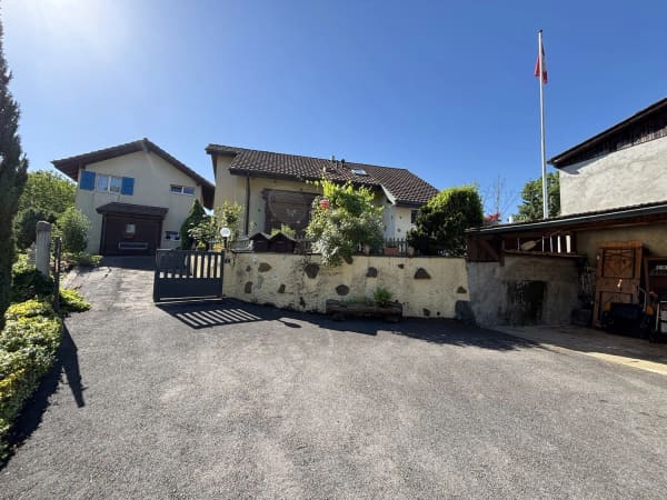 Immobilie in Gressy - Rare : 2 maisons avec solaire + pompe à chaleur · piscine · 5 min Yverdon - Bild 0