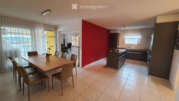 Immobilie in Bronschhofen - Gepflegte 5 1/2-Zimmer-Terrassenwohnung in Zweifamilienhaus, 2.OG - Bild 3