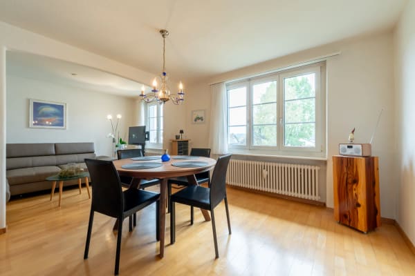 Immobilie in Lostorf - GrosszÃ¼giges Zweifamilienhaus mit idyllischem Garten - Bild 1