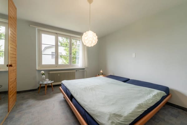 Immobilie in Lostorf - GrosszÃ¼giges Zweifamilienhaus mit idyllischem Garten - Bild 3